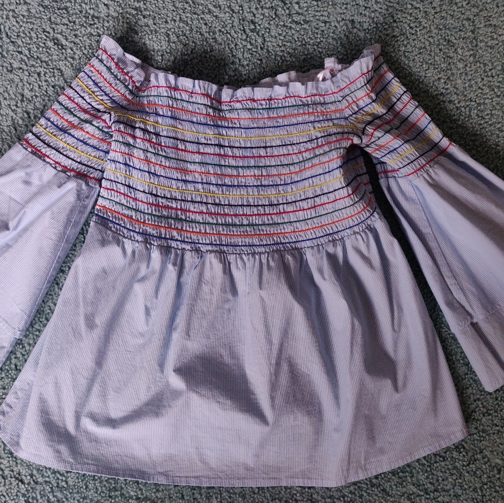 Bell sleeve multicolor top